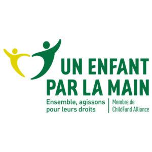 400x400- logo un enfant par la main