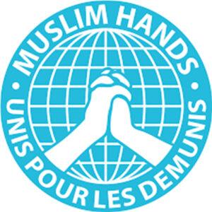 Muslim hands france logo bleu rond montrant deux mains qui s'unissent au centre d'un cercle bleu représentant le monde