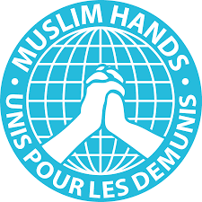 Muslim hands france logo bleu rond montrant deux mains qui s'unissent au centre d'un cercle bleu représentant le monde