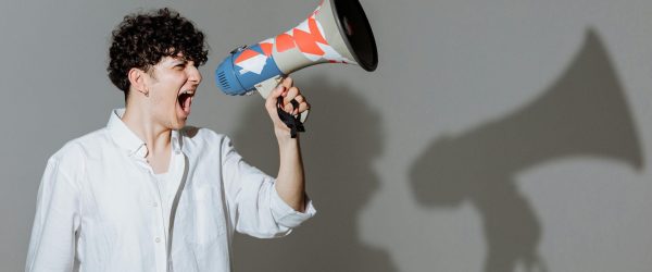 Déclarer son don sur ses impôts est un geste politique !